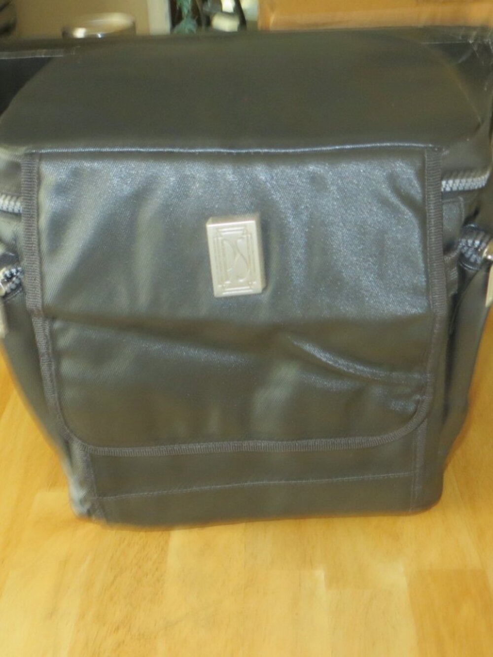 Glacier Gear Professional Series Collapsible 12 Can Soft Side Insulated Cooler